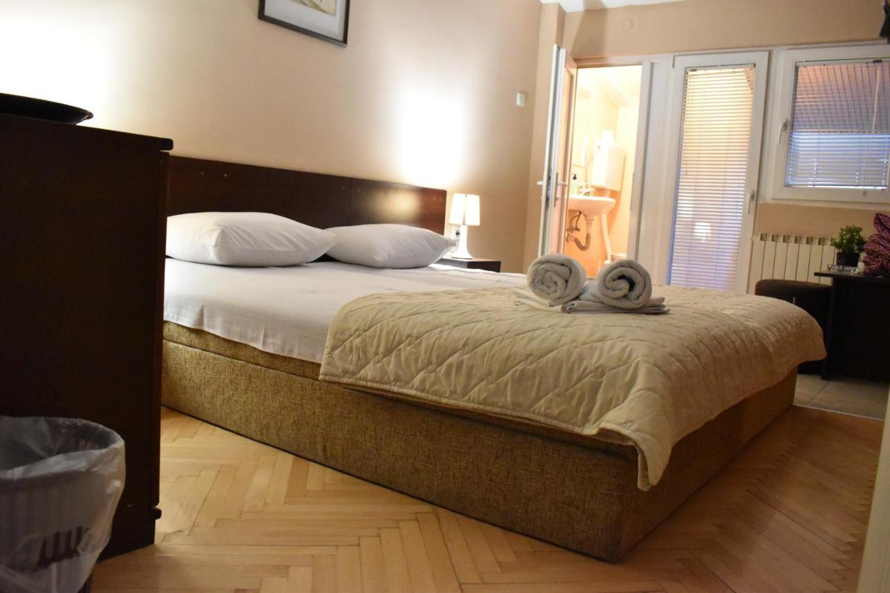 Guest House Kozle Skopje Zewnętrze zdjęcie